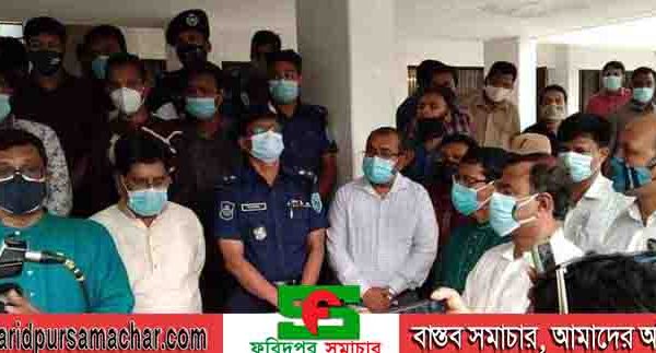 দিনাজপুর সার্কিট হাউজে সংক্ষিপ্ত আলোচনায় সরকার স্বাস্থ্যখাতে অতিরিক্ত বরাদ্দ দিয়েছে নৌপরিবহন প্রতিমন্ত্রী‌