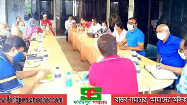 দিনাজপুরে করোনা সংক্রমণ প্রতিরোধে জনসচেতনতা বৃদ্ধির লক্ষে পৌরসভায় মত বিনিময় সভা অনুষ্ঠিত
