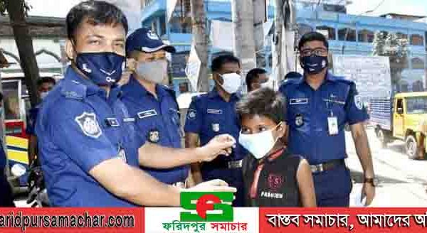 কোভিড-১৯ এর সংক্রমণ বিস্তার রোধকল্পে স্বাস্থ্যবিধি মেনে চলার আহবান জানিয়েছেন দিনাজপুর পুলিশ সুপার