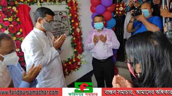 দিনাজপুর স্বাস্থ্য কমপ্লেক্সের অক্সিজেন লাইনের উদ্বোধন করলেন প্রতিমন্ত্রী