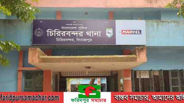 দিনাজপুর চিরিরবন্দরে সড়কে ডাকাতি ঘটনাস্থলে পুলিশের পরিদর্শন