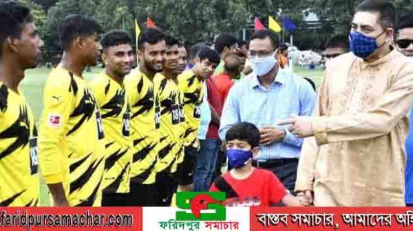 দিনাজপুরে রংপুর রেঞ্জ আন্ত‌ঃ জেলা ফুটবল টুর্নামেন্ট-২০২১ এর ফাইনাল খেলা ও পুরস্কার বিতরণী