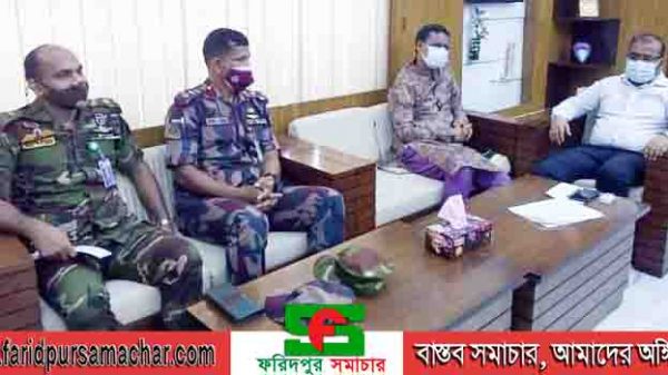 দিনাজপুর জেলা প্রশাসনের সাথে বাংলাদেশ পুলিশ, সেনাবাহিনীর মতবিনিময় সভা
