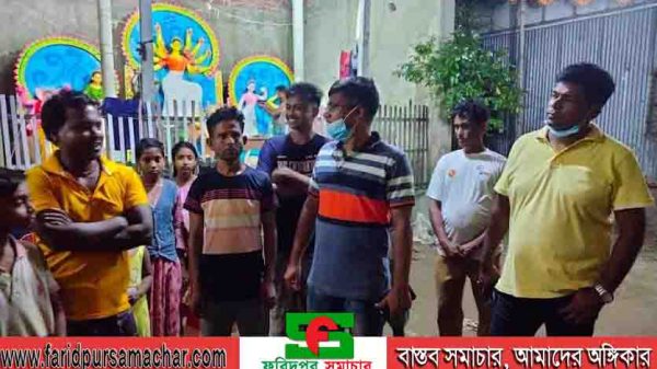 পূজা মন্ডপ পরিদর্শন করেন সদর সার্কেল জনাব সুমন রঞ্জন সরকার