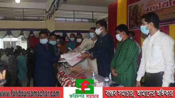  বাংলাদেশ অসাম্প্রদায়িক চেতনার ভিত্তিতে পরিচালিত হচ্ছে.......... নৌ-প্রতিমন্ত্রী খালিদ মাহমুদ 