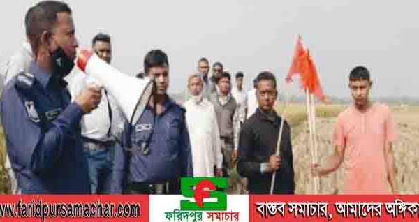দিনাজপুর বিরামপুরে আদালতের নির্দেশে ৬৮ বছর পর জমি দখল পেল বাদী
