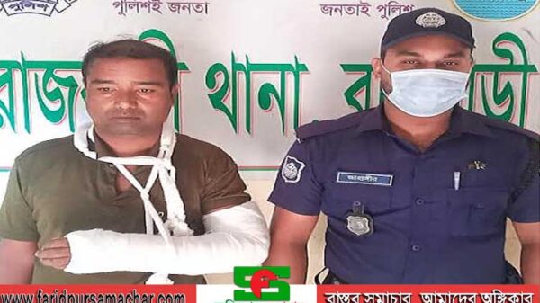 বাগমারায় ধর্ষণ চেষ্টাকালে হাতে নাতে ধরা মুদি দোকানদার