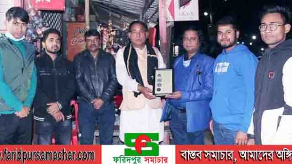 আদিবাসী বন্ধু সম্মাননায় ভূষিত দিনাজপুর বিরল প্রেসক্লাবের সভাপতি এম.কুদ্দুস সরকার