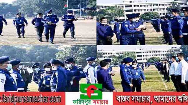 দিনাজপুর পুলিশ লাইনস্ মাঠে বর্ণাঢ্য মাস্টার প্যারেড অনুষ্ঠিত