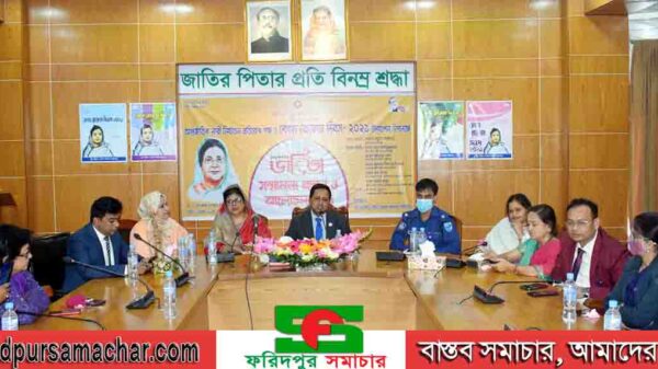 ফরিদপুরে ৫ জয়িতাকে সম্মাননা ‘নারীদের প্রকৃত শিক্ষা ও অর্থনৈতিক সক্ষমতা অর্জন করতে হবে- অতুল সরকার’