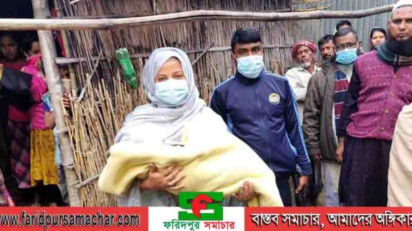 চরভদ্রাসনে পাগলীর নবজাতক শিশুর দায়িত্ব নিলেন ইউএনও