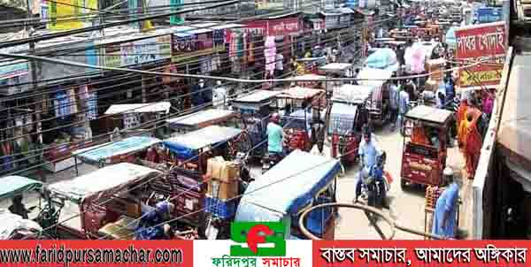 উত্তরের জেলা দিনাজপুর রেড জোনে থাকার পরেও নেই কোন স্বাস্থ্যবিধি