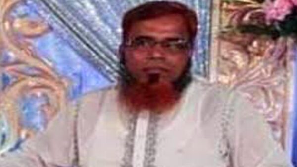 সালথায় আশ্রয়ন প্রকল্প নিয়ে চাঁদাবাজির অভিযোগে মহিলা ভাইস চেয়ারম্যানের স্বামী আটক
