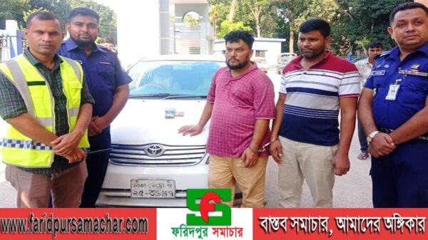 দেড় লাখ টাকা নিয়ে ইজিবাইক চোর চক্রের দুই জন গ্রেপ্তার